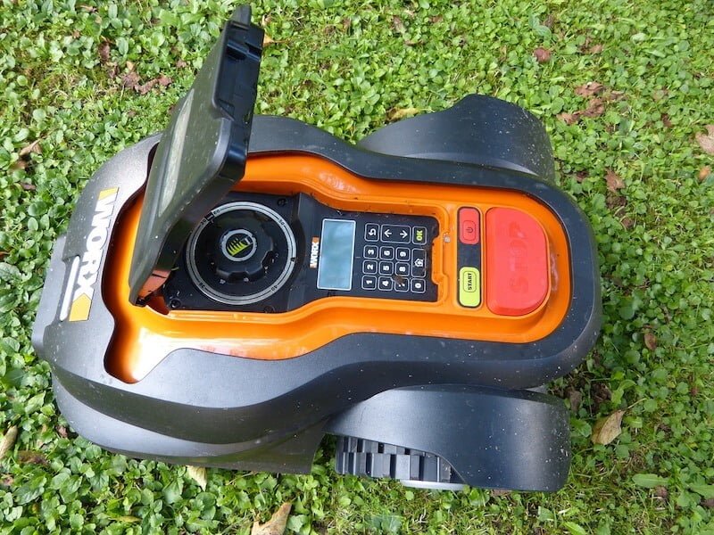 funcionamiento robot cortacesped