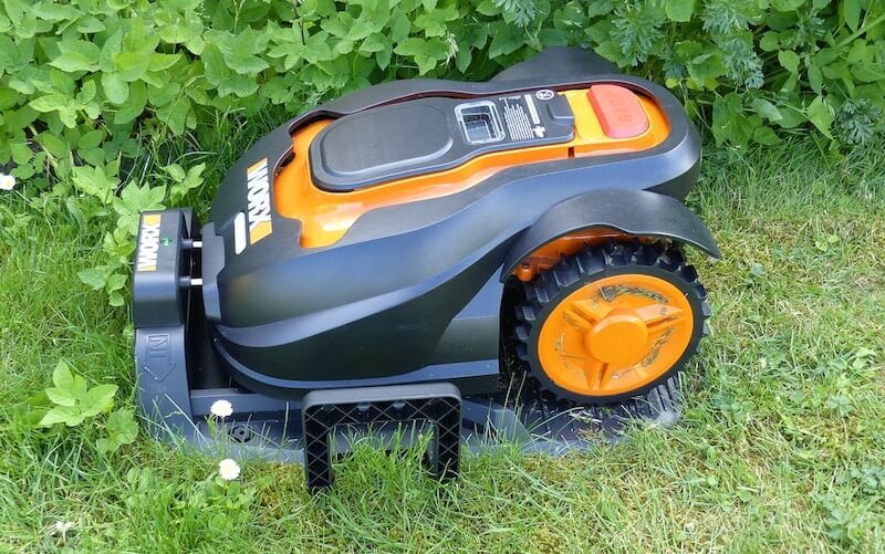 tipos de robot cortacesped